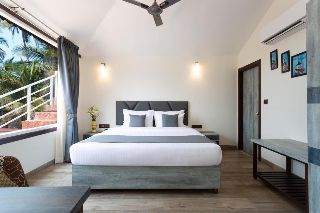 Stone Wood Beach Resort, Vagator Esterno foto