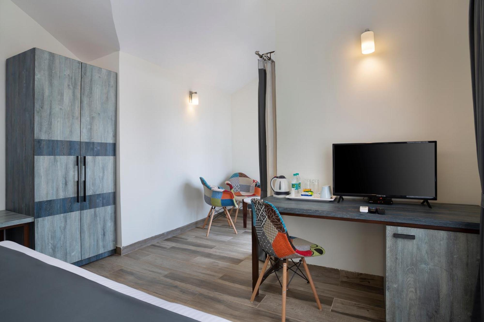 Stone Wood Beach Resort, Vagator Esterno foto