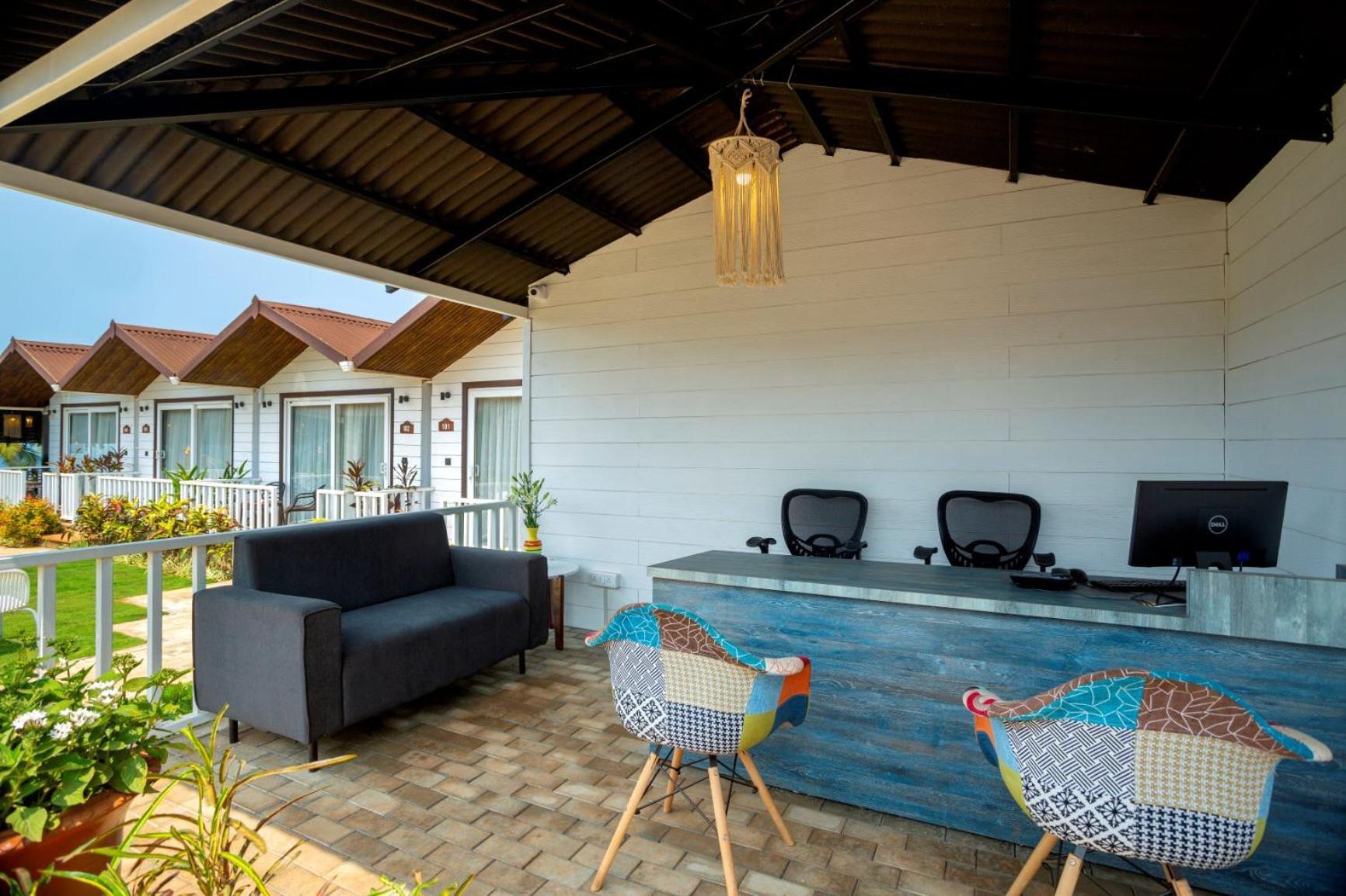Stone Wood Beach Resort, Vagator Esterno foto